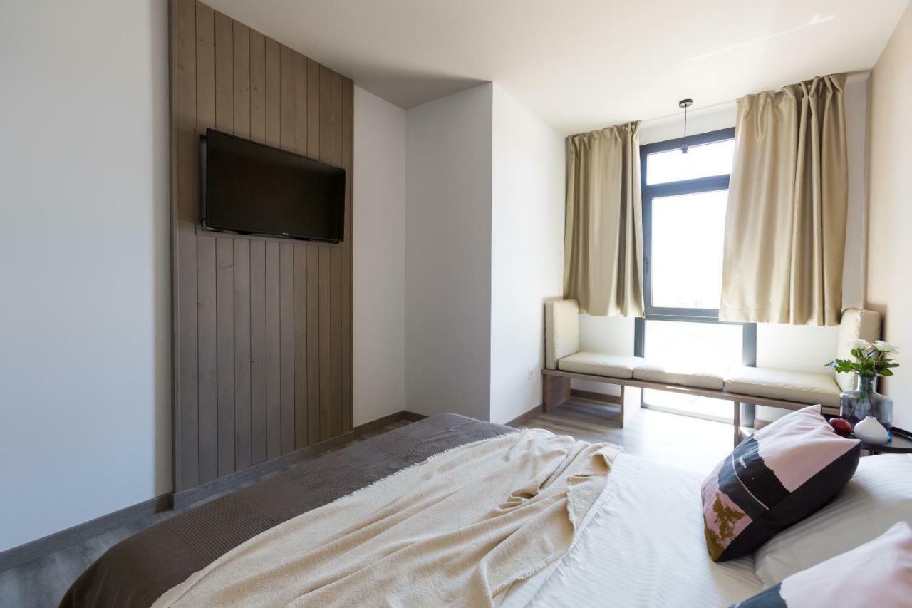 Hotel Hostal12 El Campello