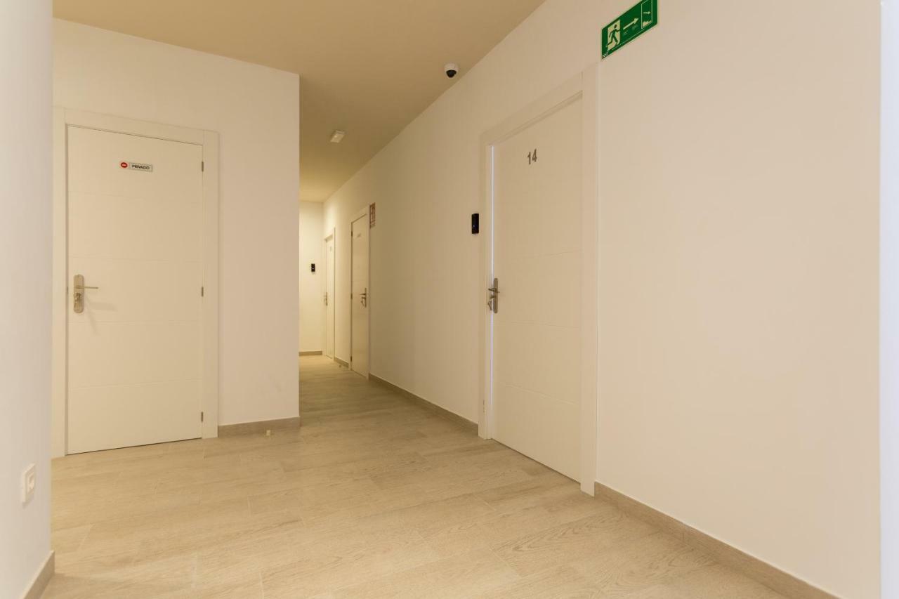Hotel Hostal12 2*