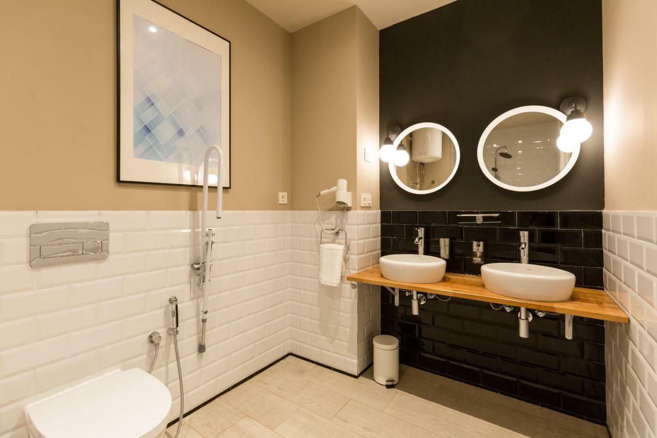 Hotel Hostal12 2*