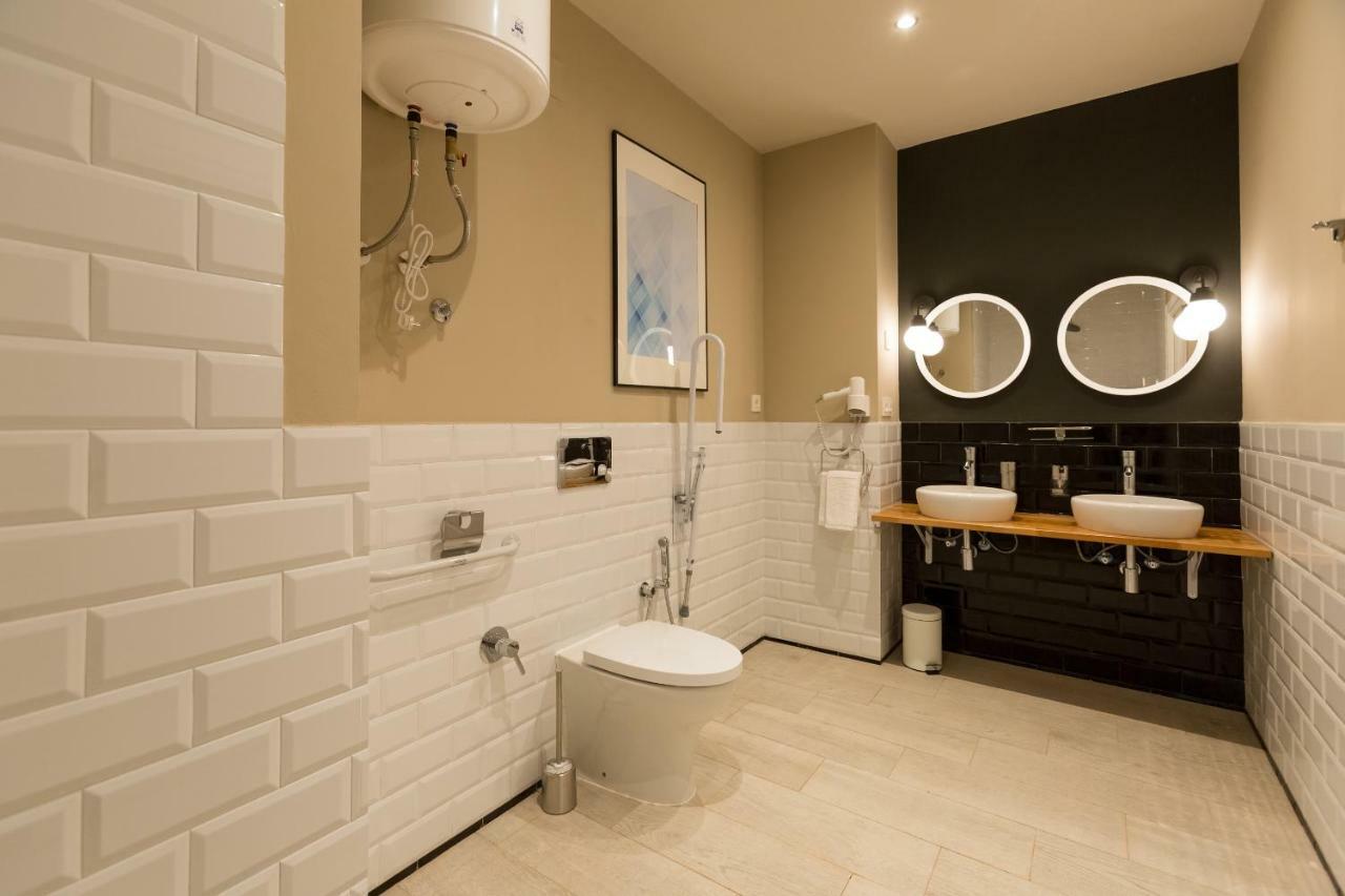 Hostal12 Hotel 2*